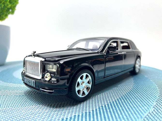 Машина металева Автосвіт Rols-Royce інерційна відчиняються двері капот 1:24 Чорна (AP-1701) Чернігів - фото 2