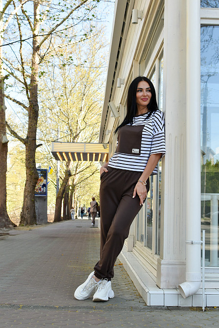 Спортивный костюм 