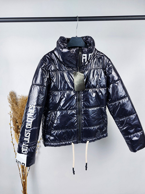 Демісезонна чорна куртка для дівчинок Миколаїв - фото 1