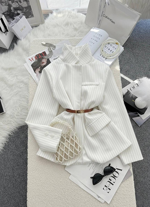 Жіночий класичний піджак вільного крою в смужку костюмка Айворі, 42/44 Одеса - фото 7