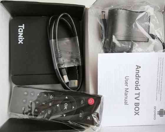 Смарт ТВ приставка Tanix W2 4/32 + 6 мес. IPTV телевидение. Киев