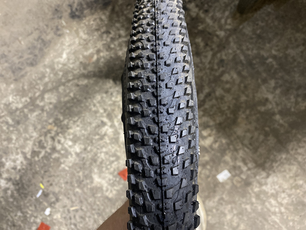 Велосипедная шина 29 * 2,10 (54-622).Шип.Б/К. 30% Мукачево - изображение 1