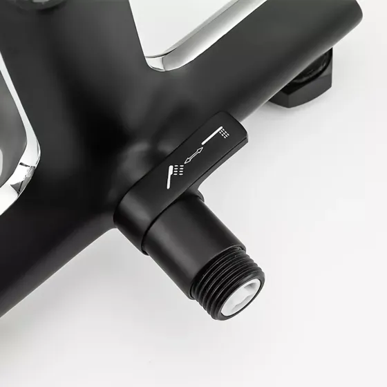 Змішувач для ванни з душовим гарнітуром GAPPO G3203-6 чорний/хром Київ