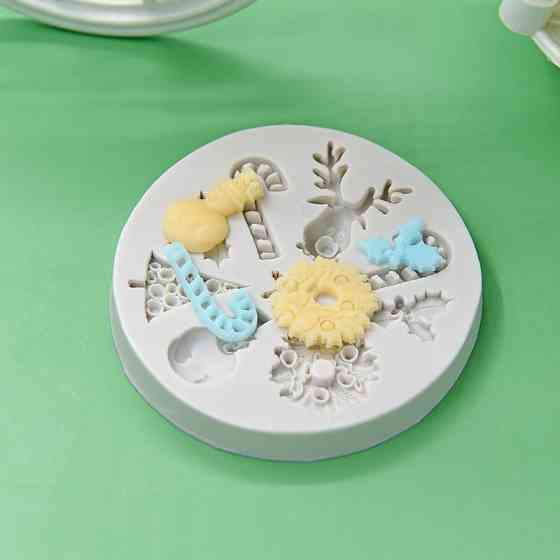 Молд новогодний универсальный 82 мм серый Киев