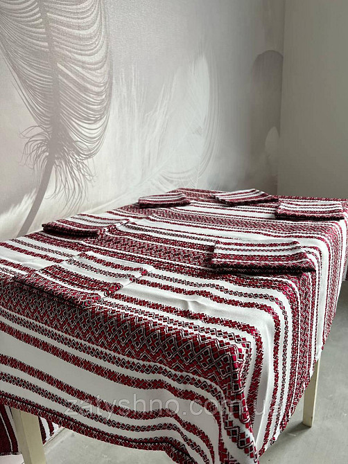 Бордовая  вышитая скатерть с салфетками Киев - изображение 6