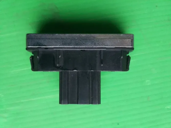 Кнопка аварійної сигналізації 4s7t-13a350-ab форд мондео 3 mk3 Винница - изображение 2