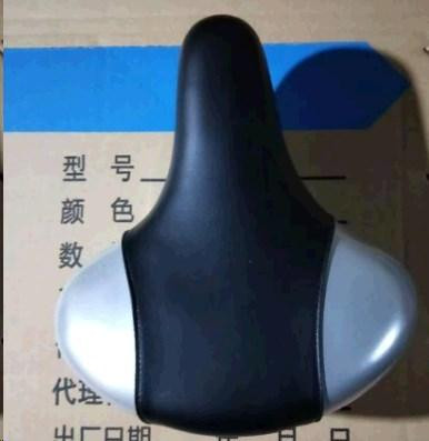 Сідло велосипедне (чорно-сіре) Grand Мукачево - фото 1