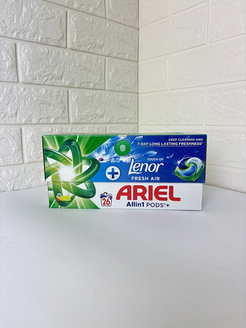 ARIEL Автомат Гель рідкий в розчинних капсулах З дотиком Lenor Свіже повітря 26X20.8г Гостомель - фото 1