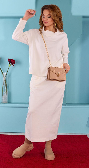 Костюм из ткани джерси с юбкой (52) Киев - изображение 1