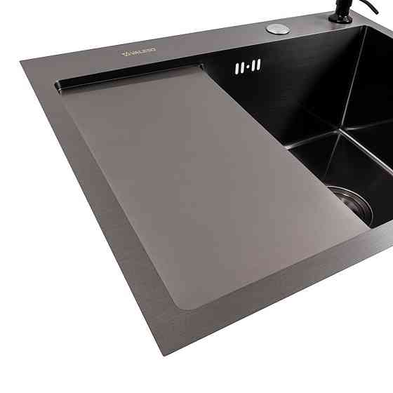 VALESO Кухонна мийка CM 58*48 R чорна PVD VALESO Handmade (круглий сифон 3,0/0,8) Київ