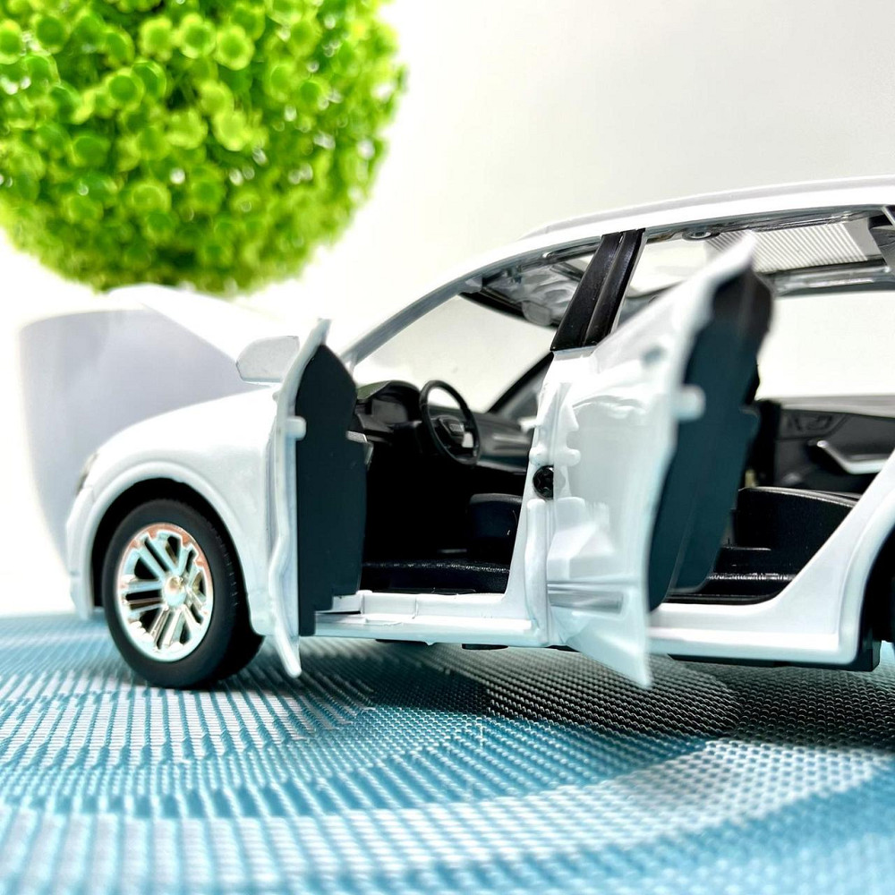 Машинка металева TK Union Group Audi Q8 відчиняються двері капот багажник масштаб 1:24 Біла (GT-5250) Чернигов - изображение 8
