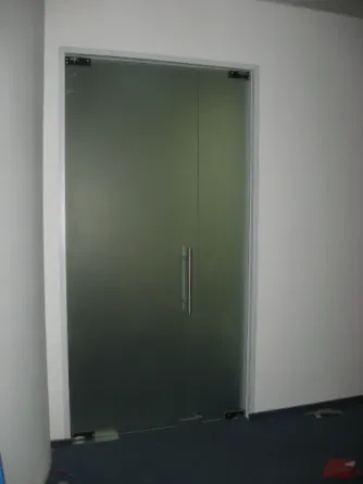 Стеклянные двери, двери из закаленного стекла, входные стеклянные двери, входные стеклянные двери Киев