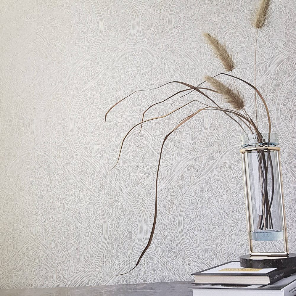 Шпалери метрові вінілові на флізелін Villa Marburg Lombardi вензель великий структурний білі на золотистому Київ - фото 1