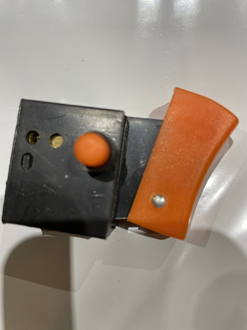 Кнопка для болгарки 180 Мукачево - изображение 1