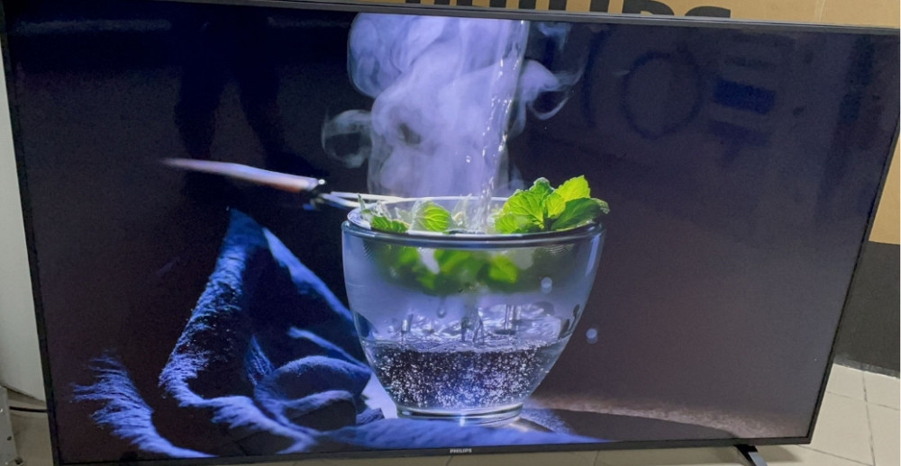 Телевізор Philips 75 Professional 4K TV Київ - фото 3