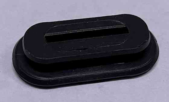 Засувка замка бардачка ІЧ (гумова) I Мукачево