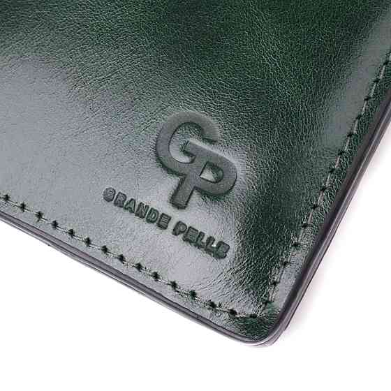 Компактний гаманець у дві складення з натуральної гладкої шкіри GRANDE PELLE 22946 Зелений Київ