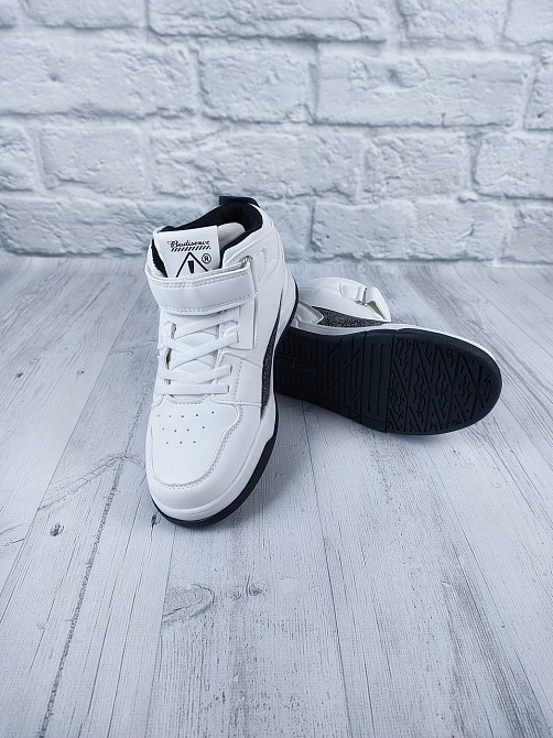 Детские демисезонные белые кроссовки хайтопы  светоотражающие для мальчиков подростков 32 Николаев - изображение 6