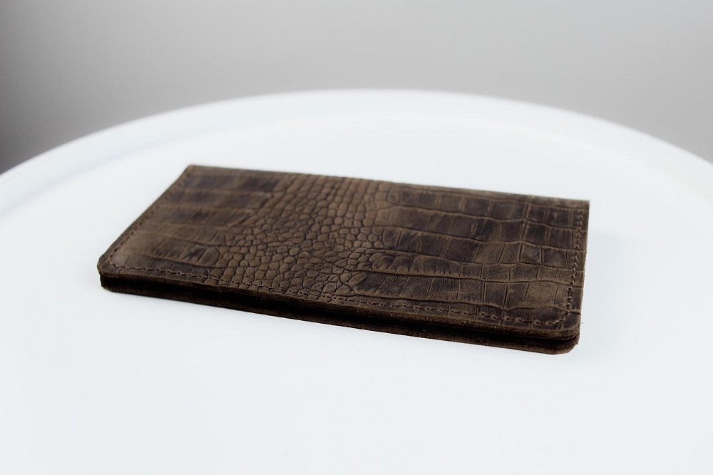Чоловіче портмоне із натуральної шкіри Crazy Horse тиснення крокодил SH006 (Темно-коричневий) Суми - фото 3