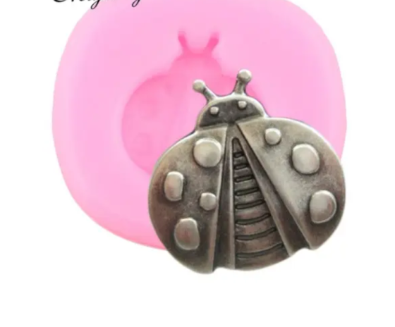 Молд силиконовый Божья коровка 33 на 30 мм розовый Киев