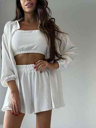 Женский летний прогулочный оверсайз костюм тройка: рубашка топ и шорты американский креп жатка Молочный Одесса