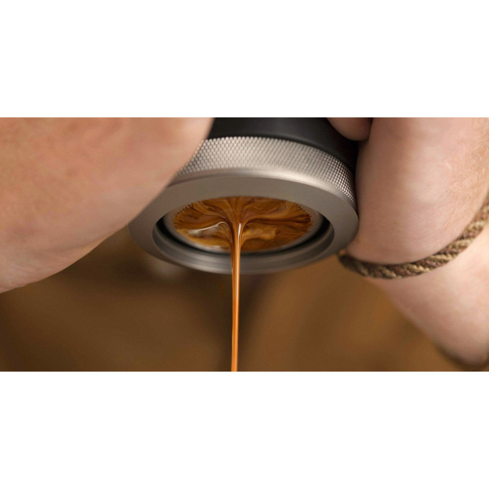 Портативна еспресо-кавоварка Wacaco Picopresso, механічна, для меленої кави Київ - фото 4