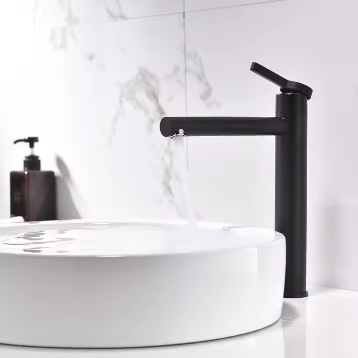 Змішувач для раковини, умивальника одноважільний з латуні, чорного кольору Кам'янець-Подільський - фото 1