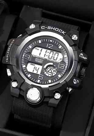 Наручные спортивные мужские часы диам 4,6 дл. 26см шир рем 2,2см, без подарочной коробки Киев