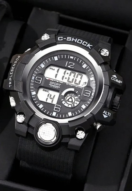 Наручные спортивные мужские часы диам 4,6 дл. 26см шир рем 2,2см, без подарочной коробки Киев - изображение 1