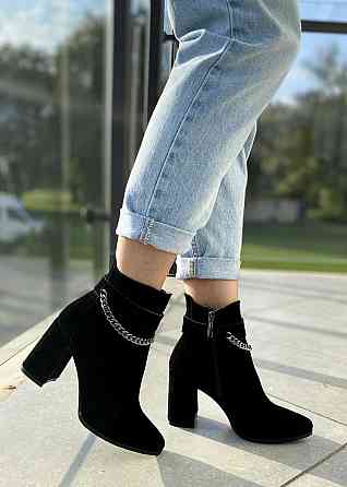 Nivelle Черевики жіночі NIVELLE чорні замша натуральна каблук 9см розмір 39 (5409/8018-8048) Коломыя