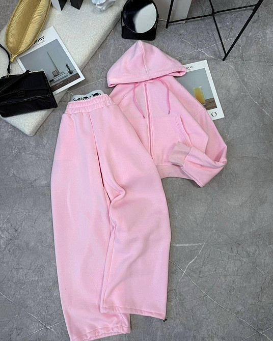 Жіночий утеплений костюм для прогулянок у спортивному стилі тринитка на флісі Барбі, 46/48 Одеса - фото 1