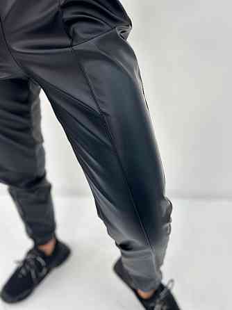 Штаны из экокожи на флисе Calvin 42-44, Черный Киев