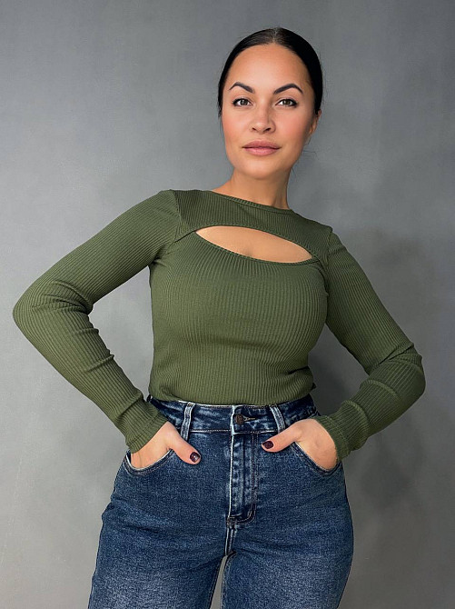 Лонгслів жіночий ITAKA 5370 гольф з акцентним вирізом на груді в рубчик, хакі, one size Київ - фото 13