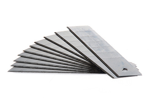 Лезвие сегментированное 25мм 0.7мм сталь SK2 APRO Ровно - изображение 1