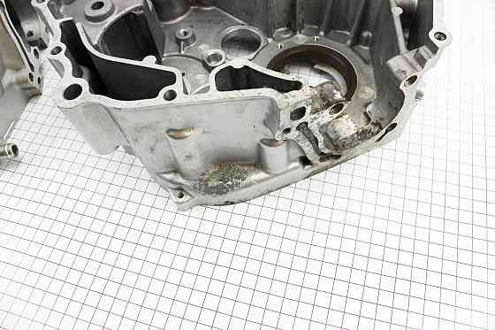 УЦІНКА ZS250-4B/Honda - CBT250 Картер двигуна лівий + правий к-кт (невеликий наліт) Київ