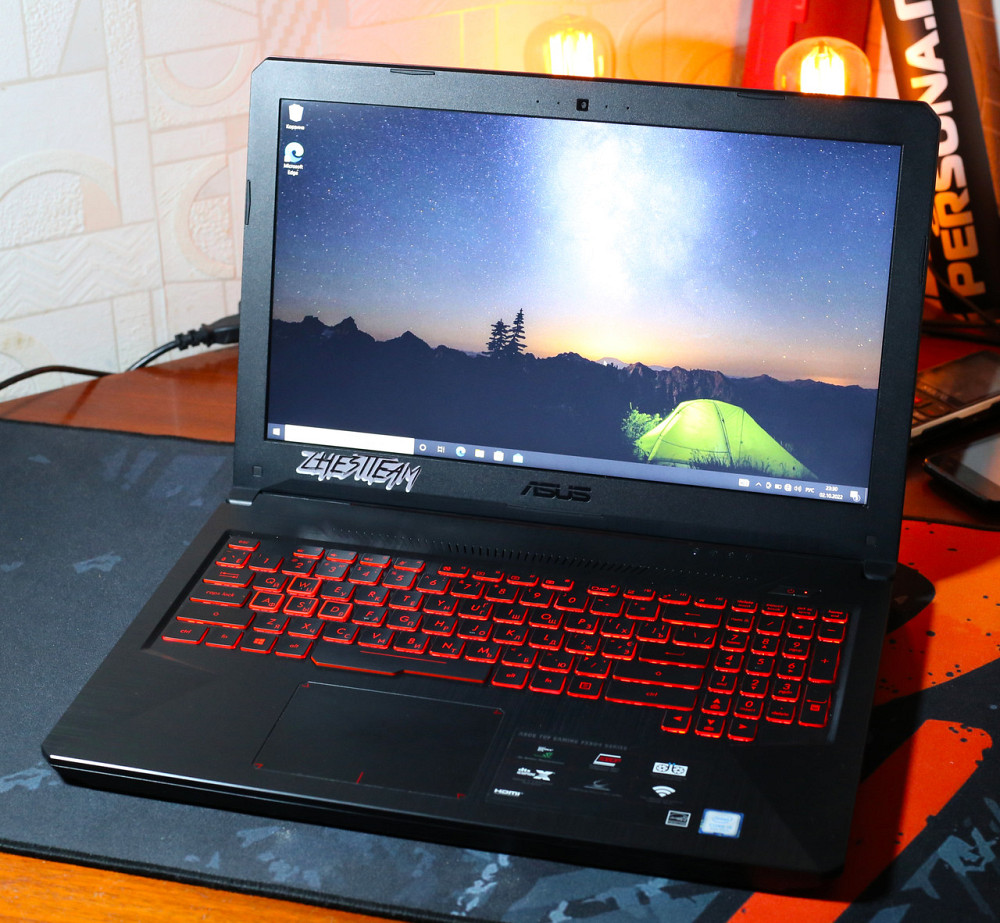 Ігровий ноутбук ASUS TUF GAMING FX-504 15" i5-8300H GTX 1050 / 8 gb / Hdd 1 Tb Б/У Київ - фото 1