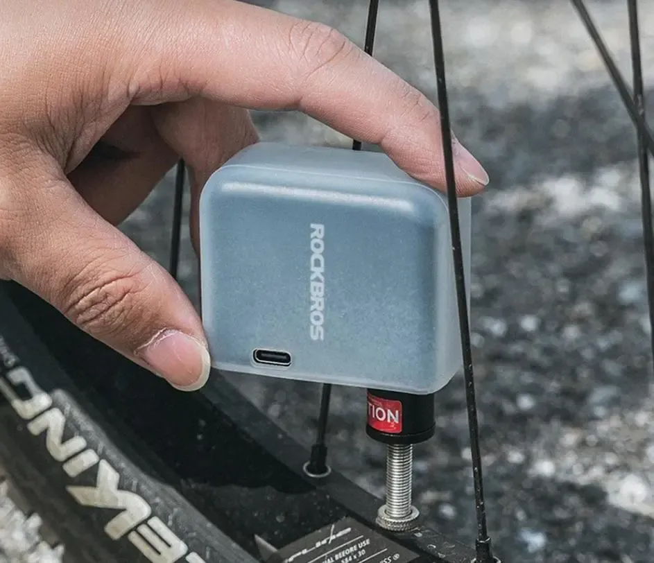 Портативный электрический насос ROCKBROS AS1 Mini с высоким давлением, с наконечником для вентиля FV/AV, для дорожных и горных велосипедов Коломыя - изображение 2