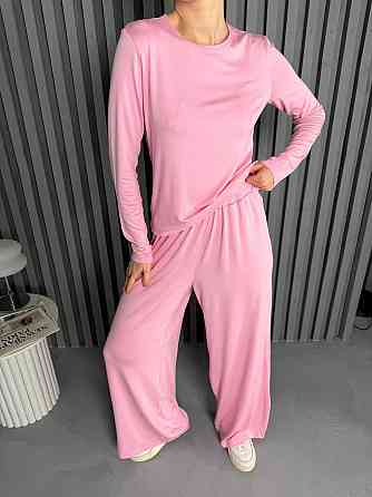 Женский базовый повседневный костюм из легкой вискозы Розовый Одесса