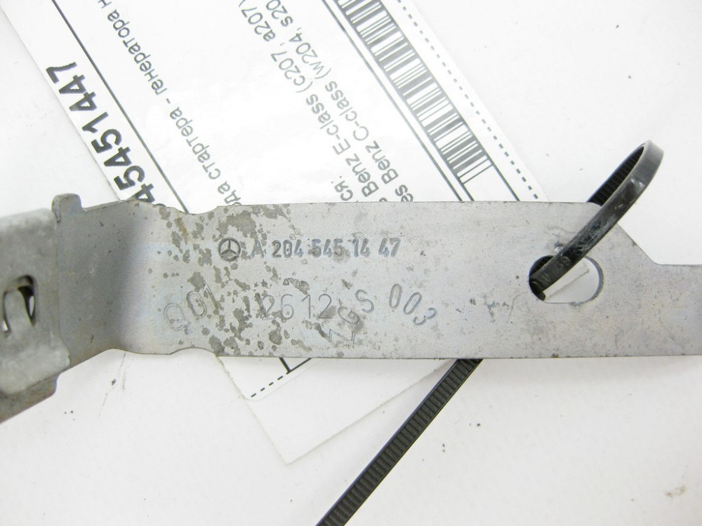 Mercedes-Benz  A2045451447 Кронштейн дроту стартера - генератора на перегородці C-Class W204 E-Class C207 Одесса - изображение 7