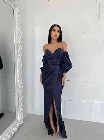 Женское роскошное вечернее платье со шлейфом и съемными рукавами из королевского атласа Темно-синий, M Одесса