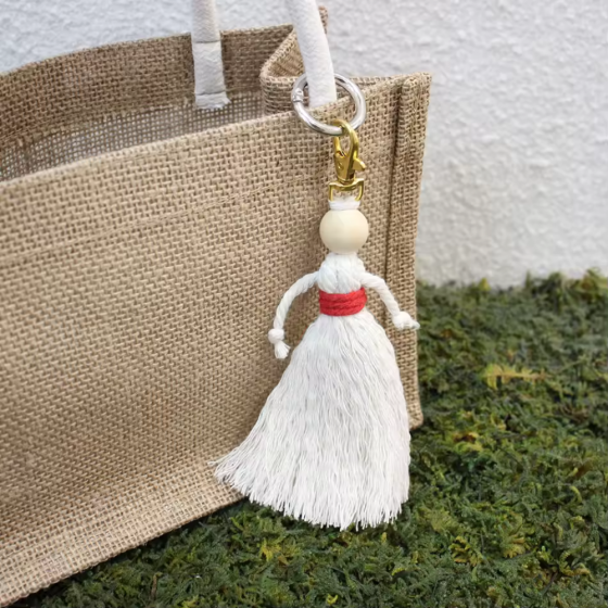 Набор макраме для рукоделия и плетения брелока 