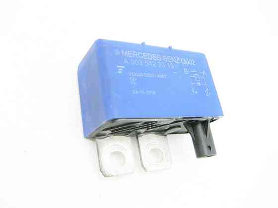 Mercedes-Benz  A0035422319 Реле від'єднання АКБ CLA Shooting Brake X117 CLA C117 GLA X156 A-class W176 B-class W246 Одесса