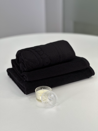 Комплект махровых полотенец + коврик для ног Ideal Textile Чорний Черновцы