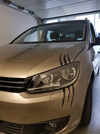 Наклейка на авто-мото в виде Царапины Когтем Белая Светоотражающая , Чёрная Киев