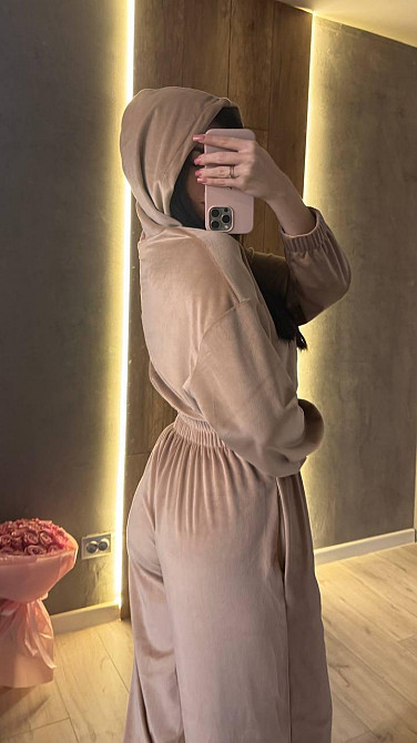 Жіночий стильний повсякденний комбінезон велюр плюш Бежевий, 42/44 Одеса - фото 7