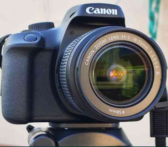 Зеркальный фотоаппарат Canon 4000D с поддержкой WIFI Киев