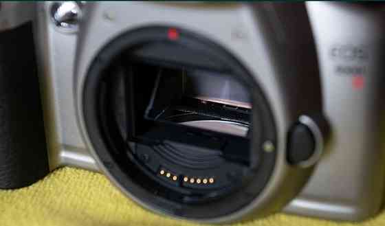 Фотоапарат Canon EOS 3000N + об'єктиви. Київ