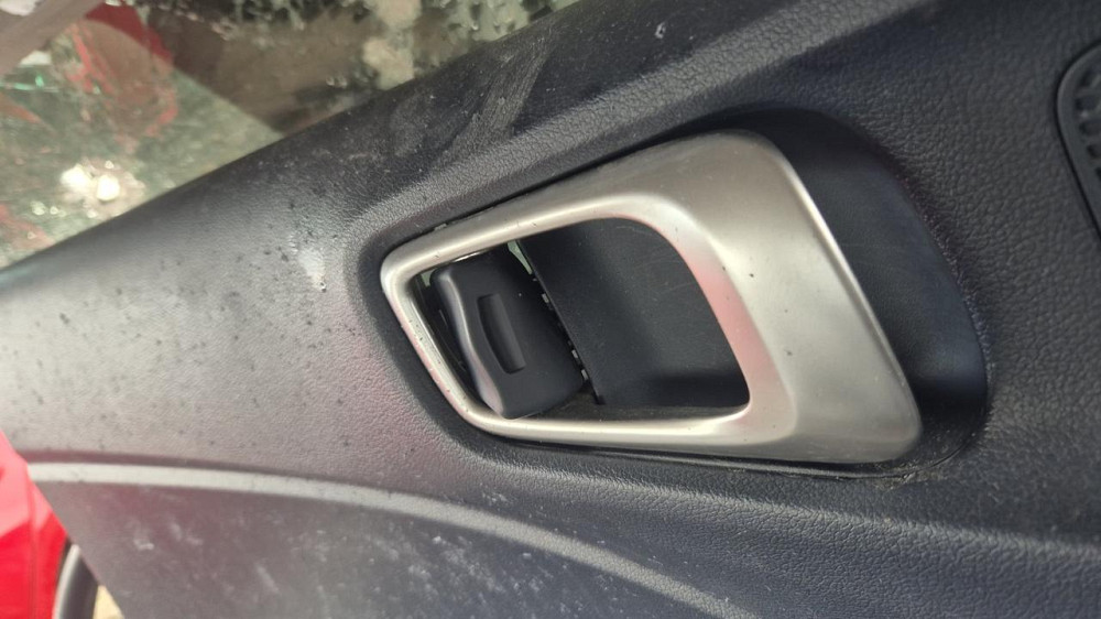 Внутрішня ручка відкривання дверей Хюндай Веньою 19-26 Київ - фото 1