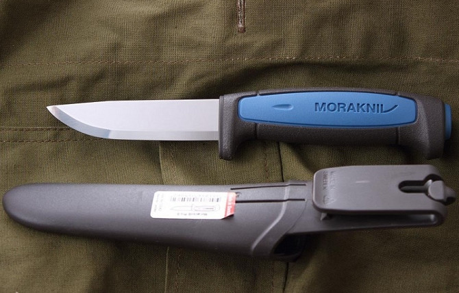 Туристический Нож с чехлом Morakniv 