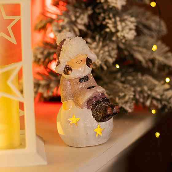 Yiwu Новорічна фігурка з підсвіткою Дівчинка на сніговій кулі з фарфору 7×7×16 (см) новорічний Коломия
